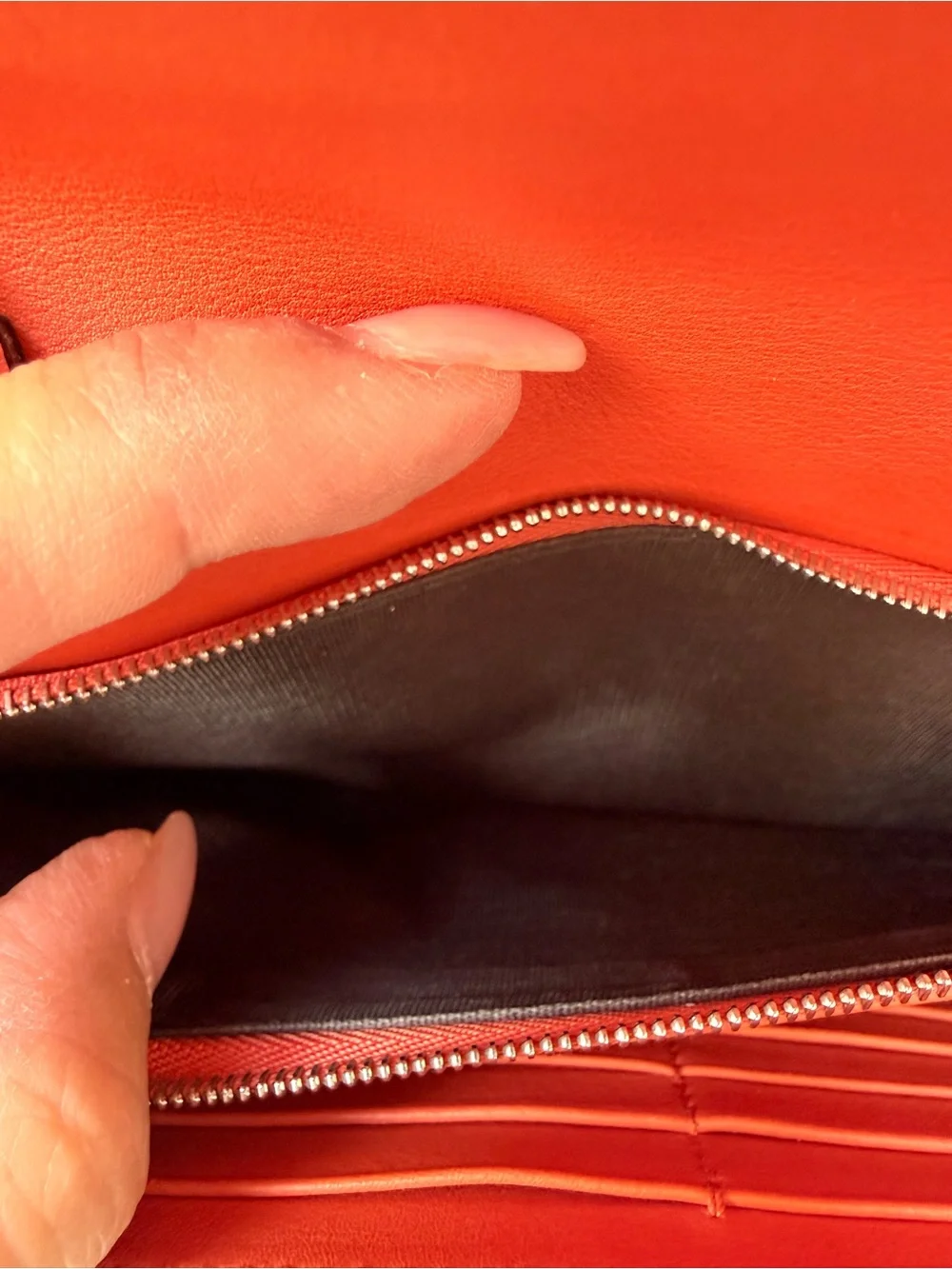 GUCCI Coral Orange Leather Wallet on Chain Crossbody/ Clutch with Interlocking G